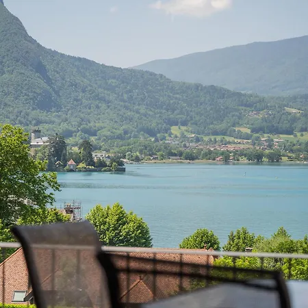 Venez Chez Vous Les Pignons Sur Le * Talloires